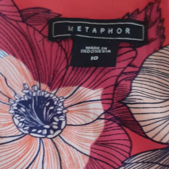 Red floral dress size 10 - Picture 3 of 3